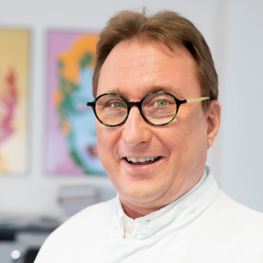 Chefarzt Nephrologie, Blutreinigung & Rheumatologie Prof. Dr. med. Jan T. Kielstein