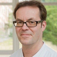  Dr. Christoph J. Michel